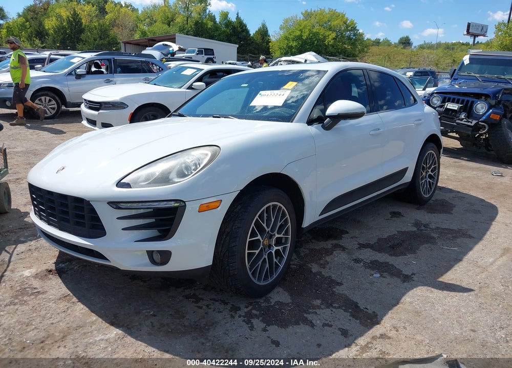 2016 PORSCHE MACAN S VIN: WP1AB2A53GLB48509