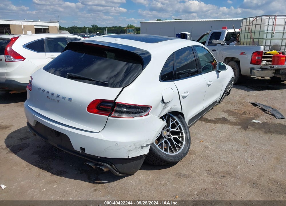 2016 PORSCHE MACAN S VIN: WP1AB2A53GLB48509