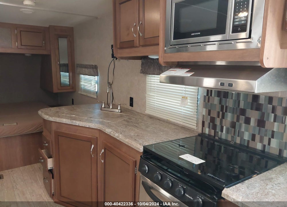 2018 COACHMEN 223RBS VIN: 5ZT2CALB8JU028351