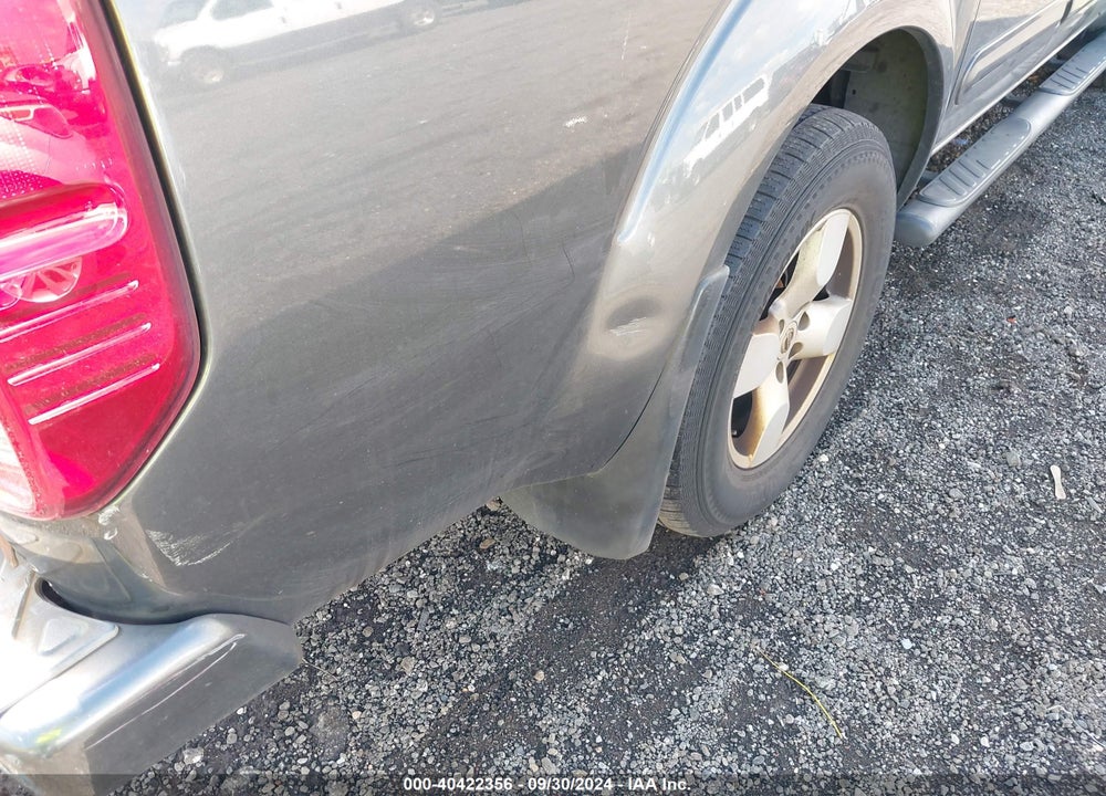 2006 NISSAN FRONTIER LE VIN: 1N6AD07W96C449359