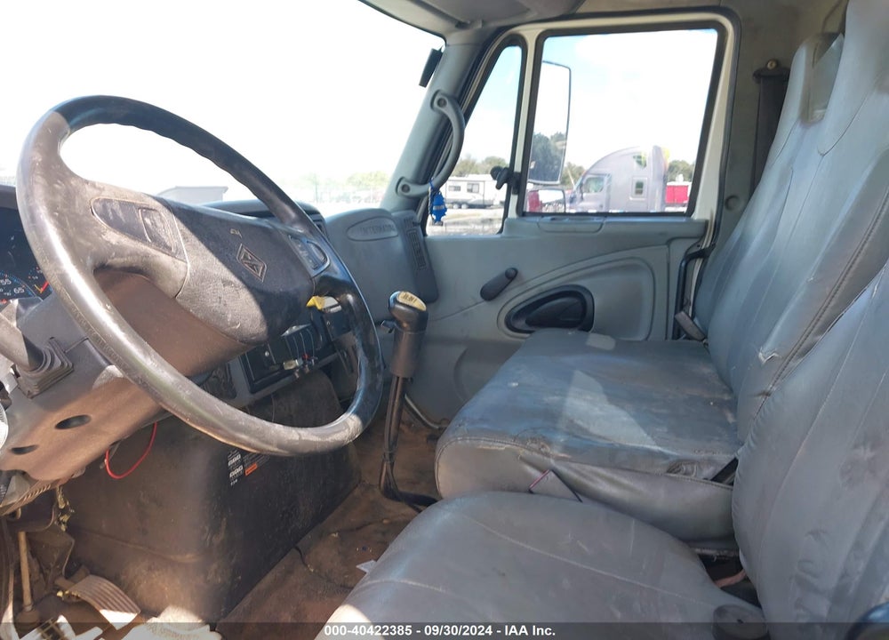 2005 INTERNATIONAL 4000 4400 VIN: 1HTMSAZR45J004625