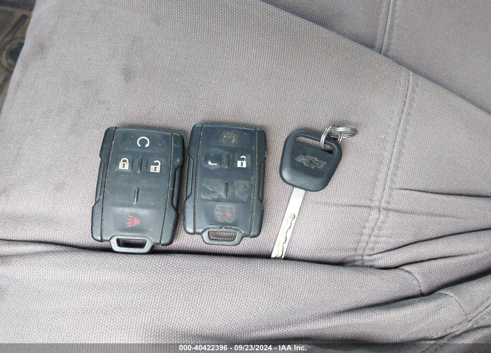 2014 CHEVROLET SILVERADO 1500 2LT VIN: 1GCVKREC0EZ305380