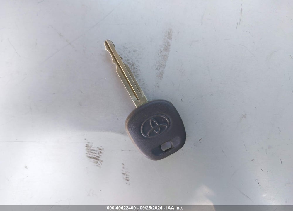 2010 TOYOTA COROLLA LE VIN: 1NXBU4EEXAZ333465