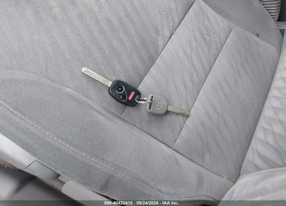 2010 HONDA CIVIC LX VIN: 2HGFG1B63AH526294