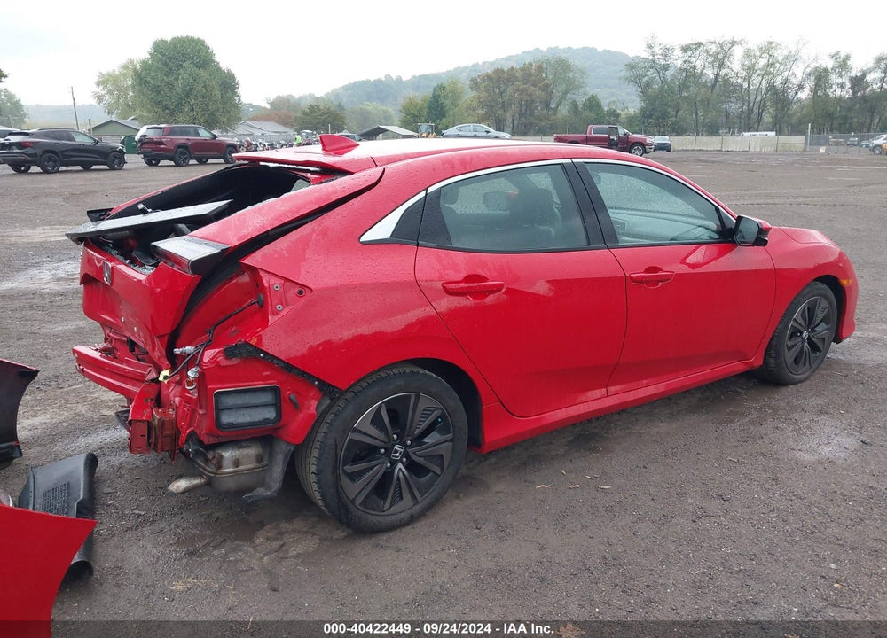 2018 HONDA CIVIC EX VIN: SHHFK7H51JU209214