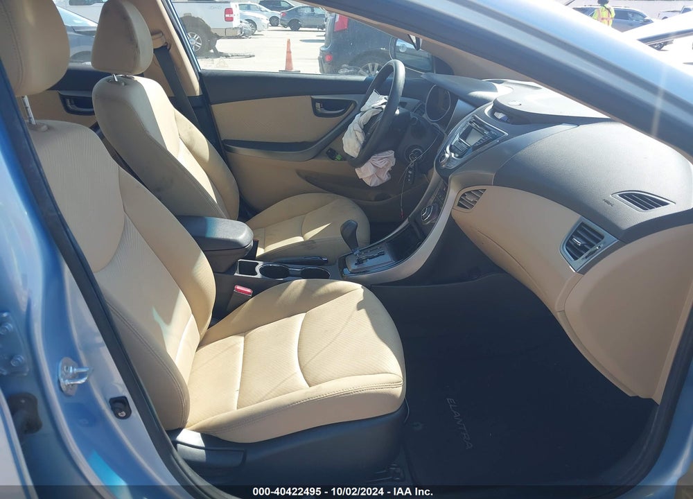 2013 HYUNDAI ELANTRA VIN: KMHDH4AE6DU592252