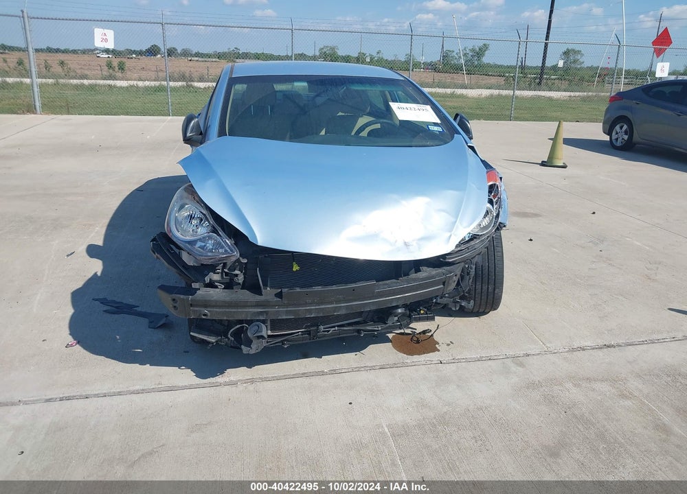 2013 HYUNDAI ELANTRA VIN: KMHDH4AE6DU592252