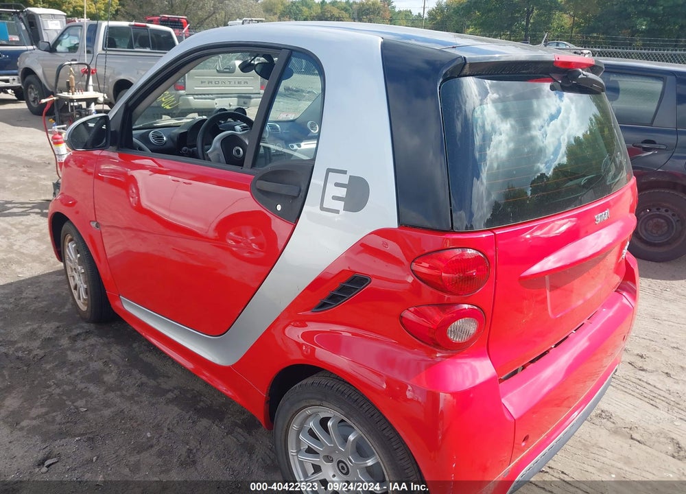 2013 SMART FORTWO ELECTRIC DRIVE PASSION VIN: WMEEJ9AA2DK722970