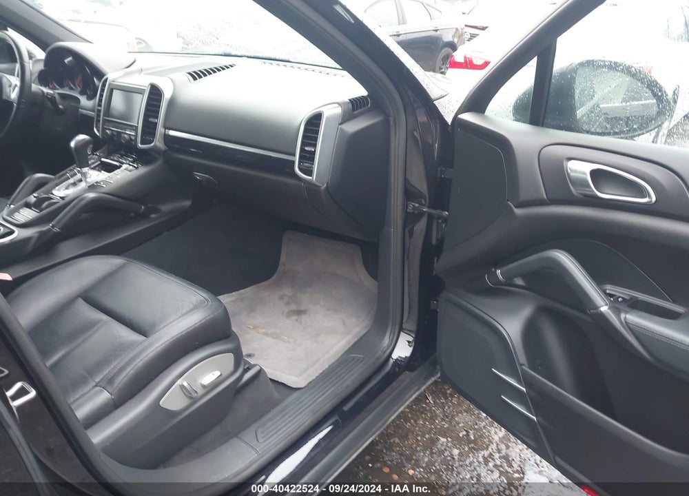 2011 PORSCHE CAYENNE VIN: WP1AA2A2XBLA09351