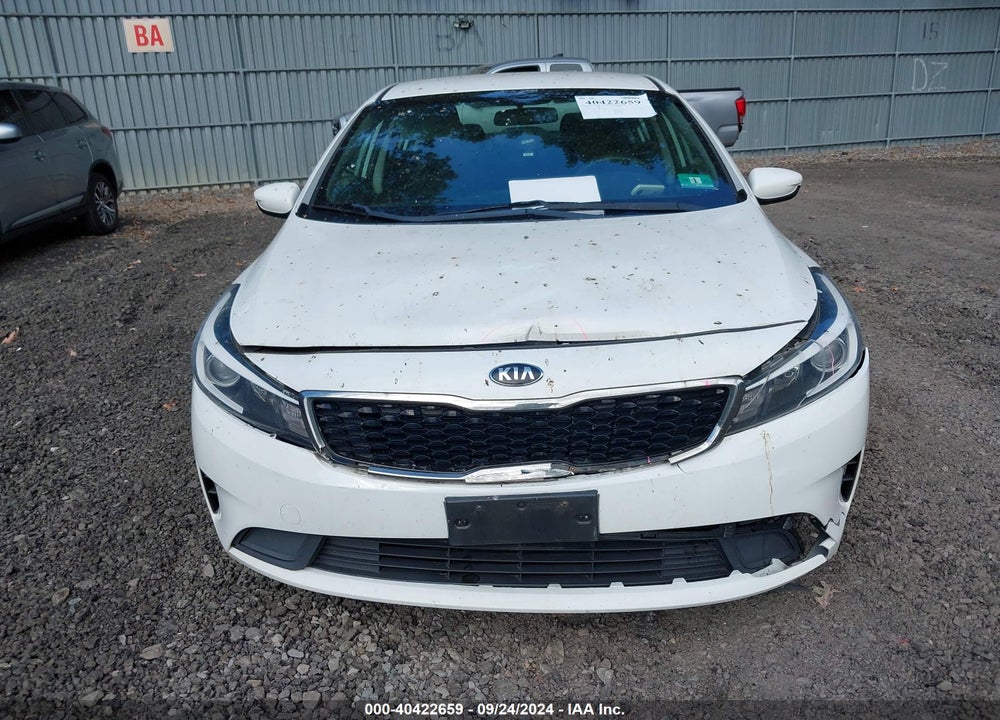 2018 KIA FORTE LX VIN: 3KPFK4A76JE238340
