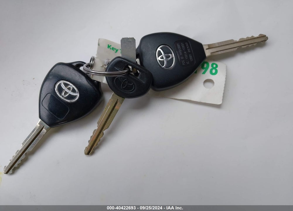 2008 TOYOTA RAV4 BASE V6 VIN: JTMBK33V585053884