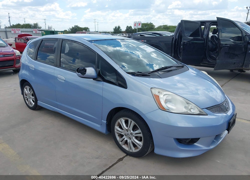 2009 HONDA FIT SPORT VIN: JHMGE88489S026545