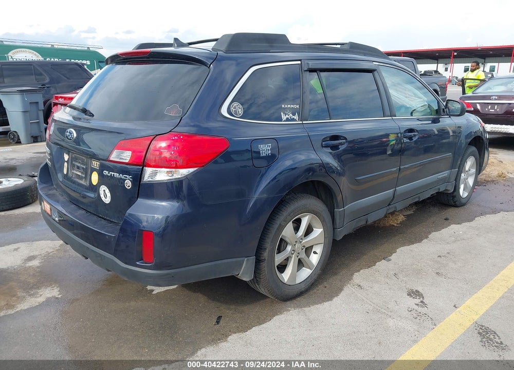 2014 SUBARU OUTBACK 2.5I LIMITED VIN: 4S4BRCLC8E3226116