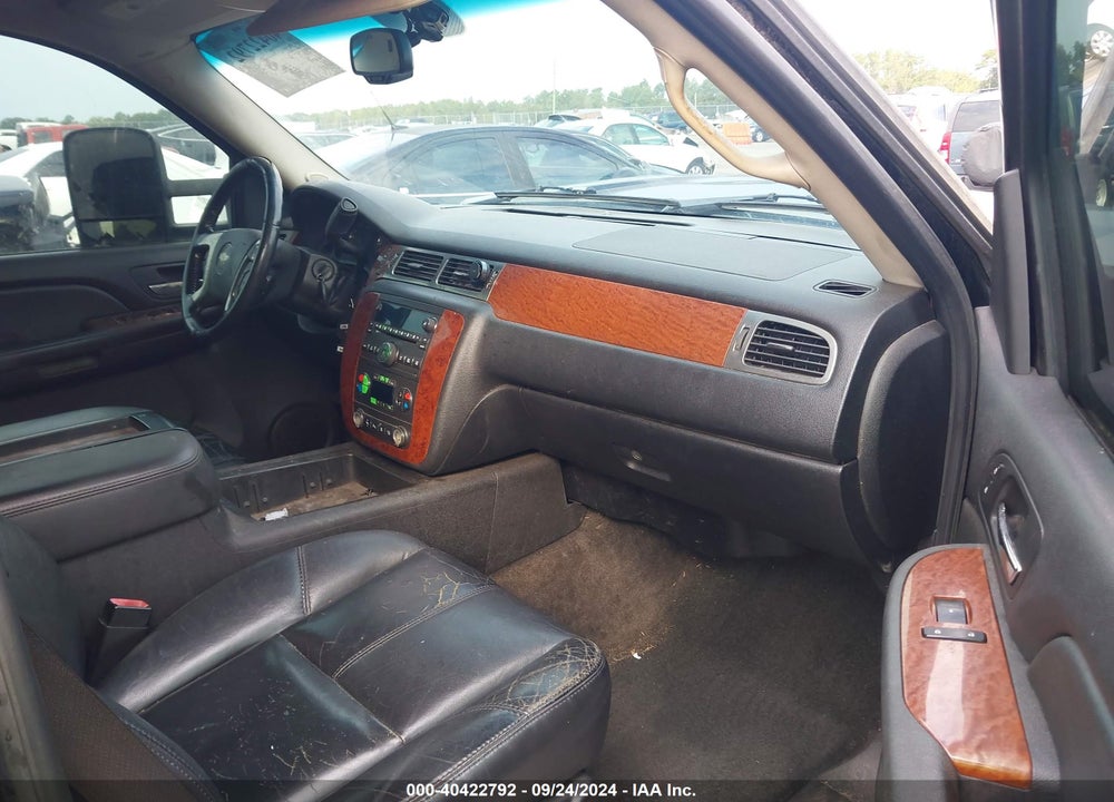 2007 CHEVROLET AVALANCHE 1500 LT VIN: 3GNFK12327G302503