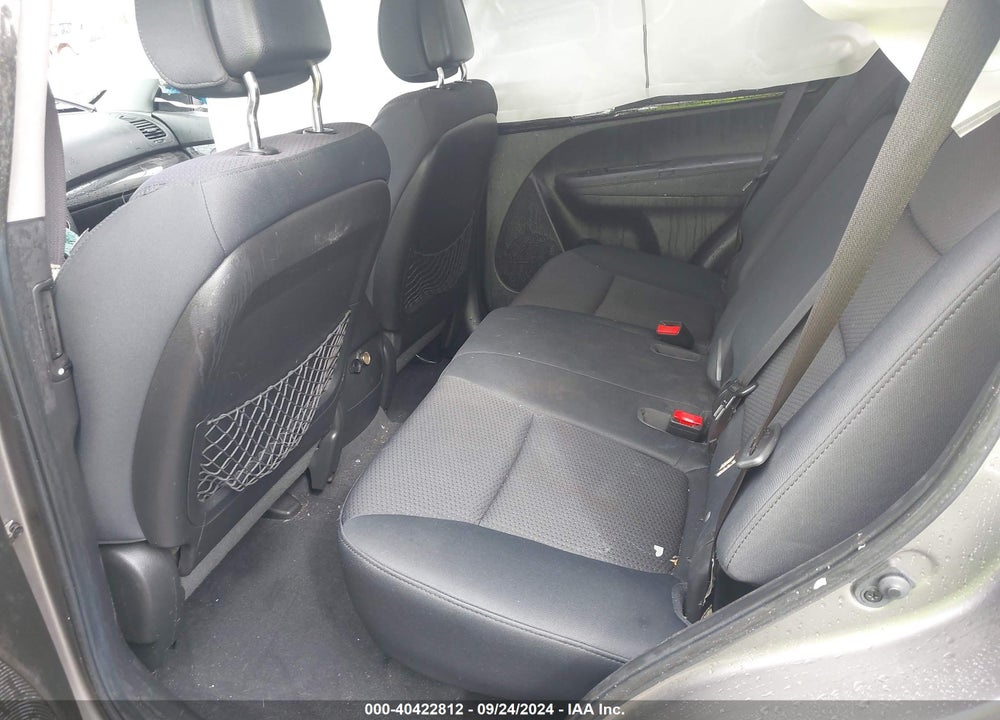 2011 KIA SORENTO LX VIN: 5XYKT3A10BG027172