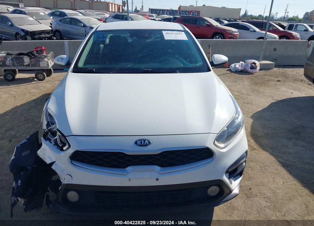2019 KIA FORTE LXS VIN: 3KPF24AD7KE050689
