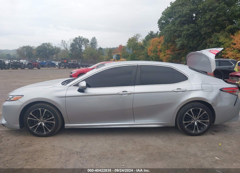 2018 TOYOTA CAMRY SE VIN: JTNB11HK3J3043843