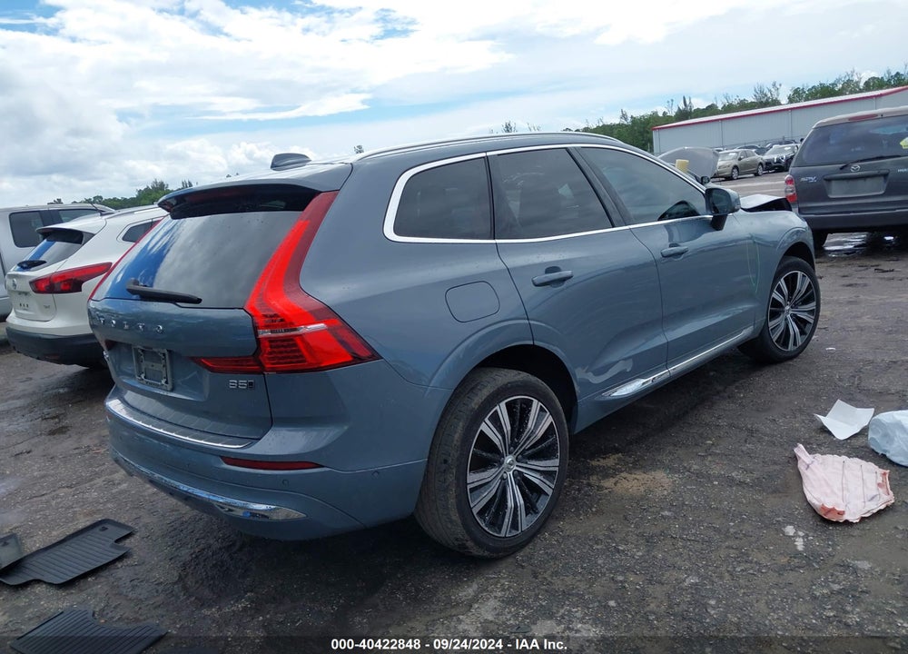 2023 VOLVO XC60 B5 PLUS BRIGHT THEME VIN: YV4L12RE6P1319201