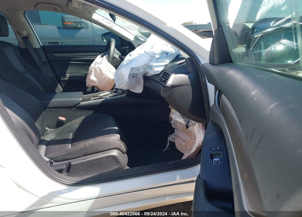 2018 HONDA ACCORD LX VIN: 1HGCV1F1XJA243056