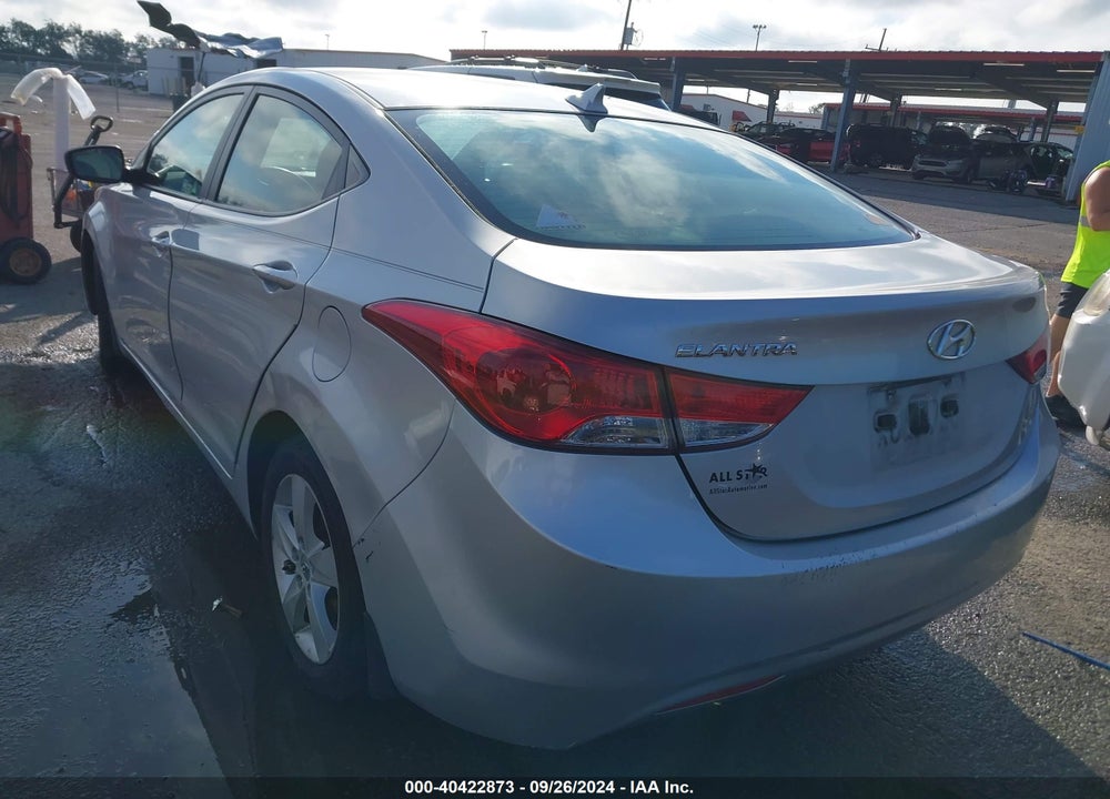 2013 HYUNDAI ELANTRA GLS VIN: KMHDH4AE7DU664155