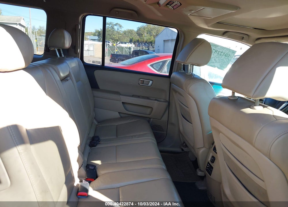 2009 HONDA PILOT EX-L VIN: 5FNYF486X9B019106