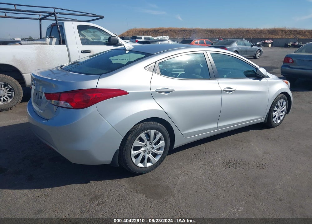 2013 HYUNDAI ELANTRA GLS VIN: 5NPDH4AE7DH194269