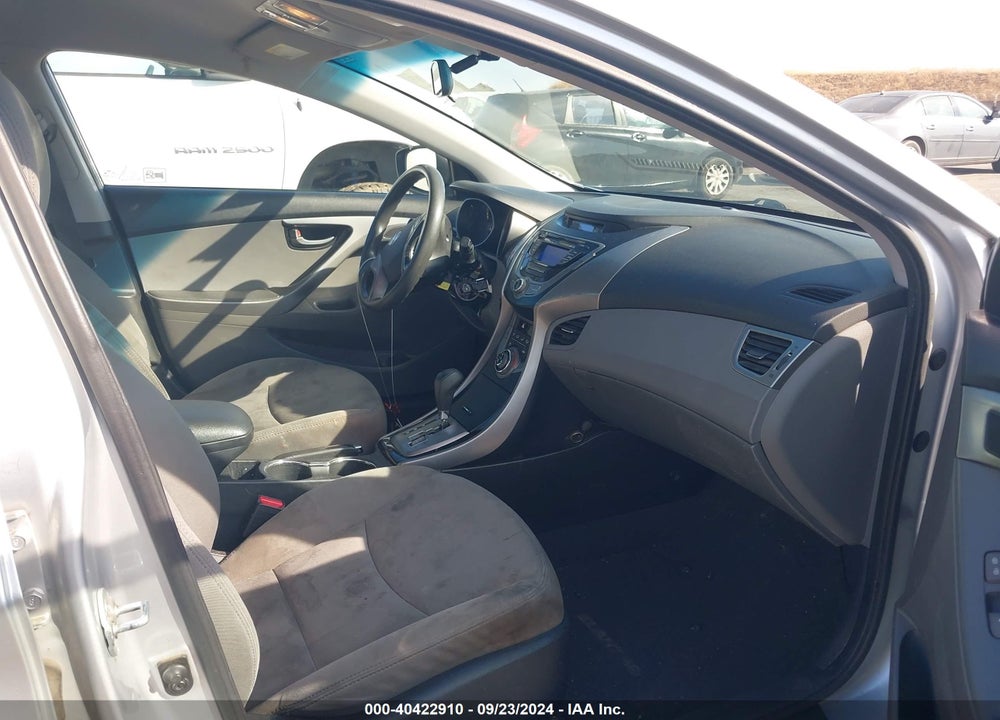2013 HYUNDAI ELANTRA GLS VIN: 5NPDH4AE7DH194269