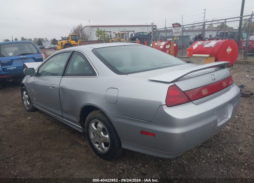 2002 HONDA ACCORD CPE EX/EX W/LEATHER VIN: 1HGCG325X2A002226