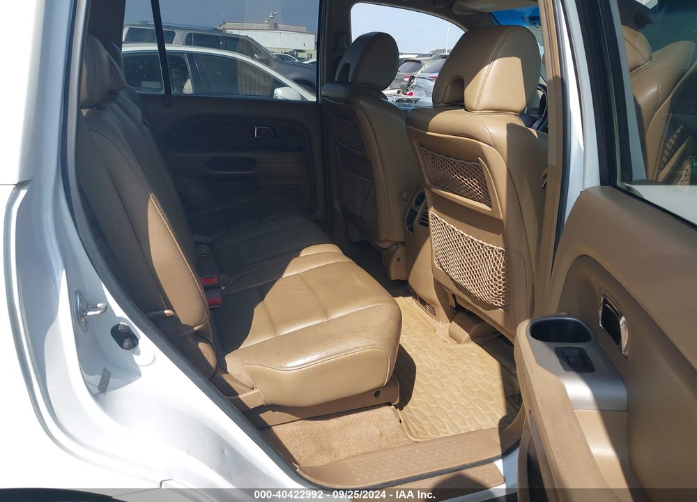 2007 HONDA PILOT EX-L VIN: 2HKYF185X7H522154