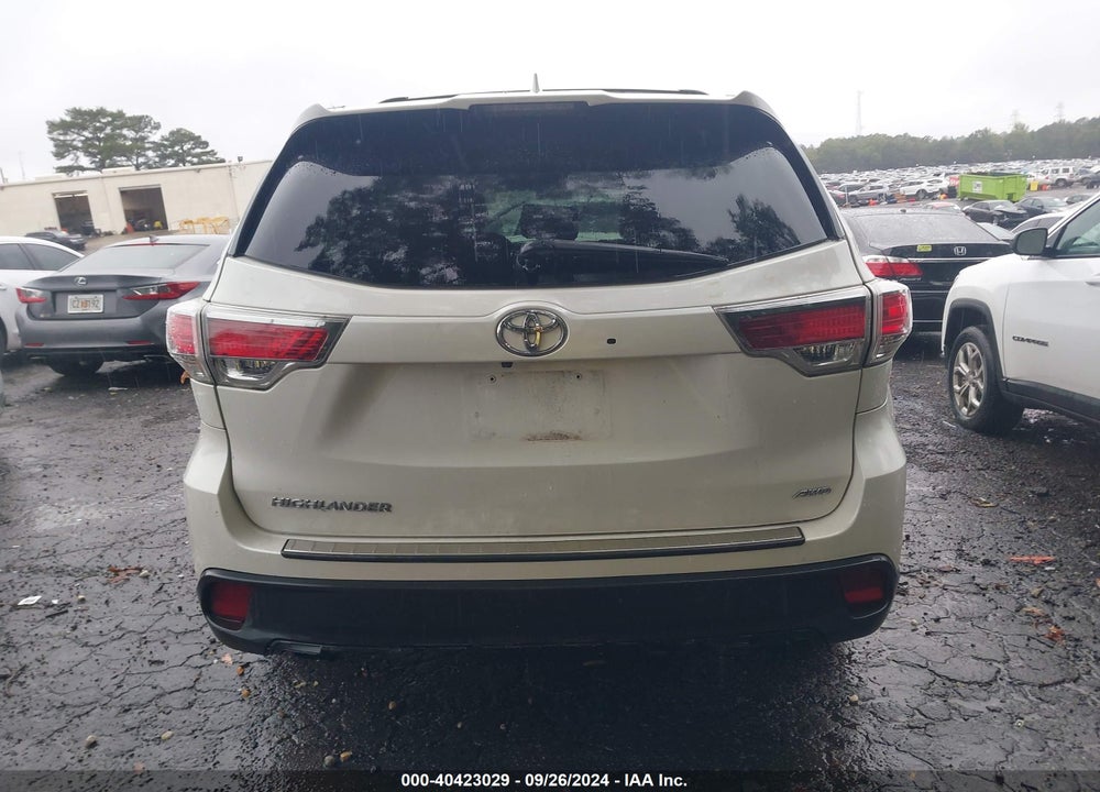 2016 TOYOTA HIGHLANDER XLE VIN: 5TDJKRFH5GS347864