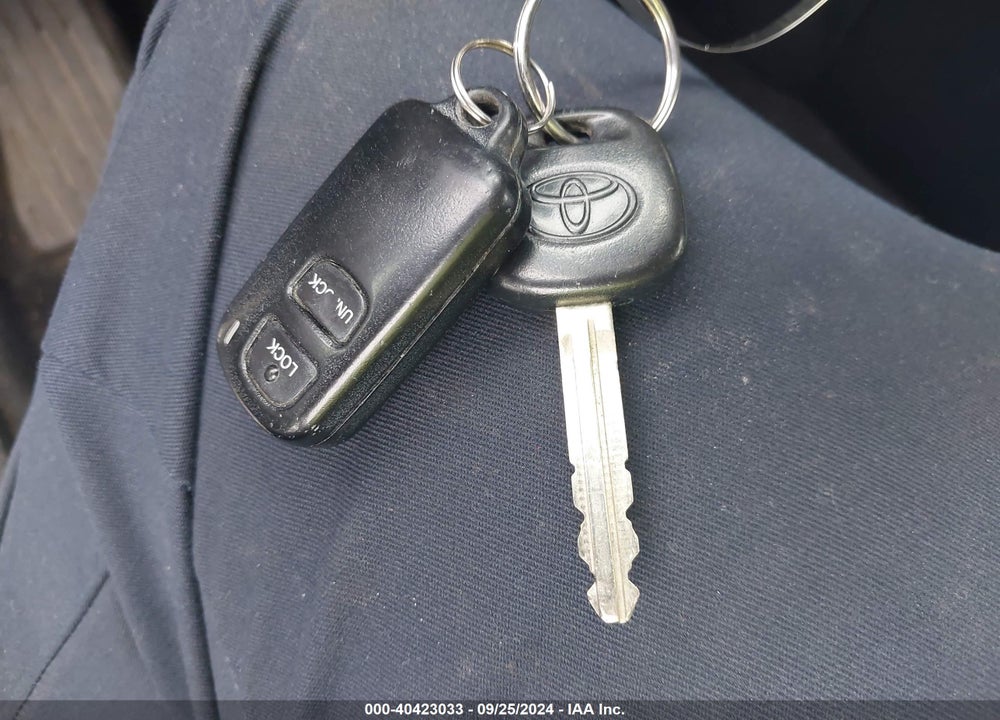 2014 TOYOTA COROLLA L VIN: 2T1BURHE1EC046421