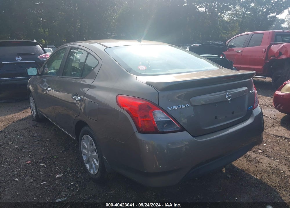 2015 NISSAN VERSA 1.6 SV VIN: 3N1CN7AP8FL860228
