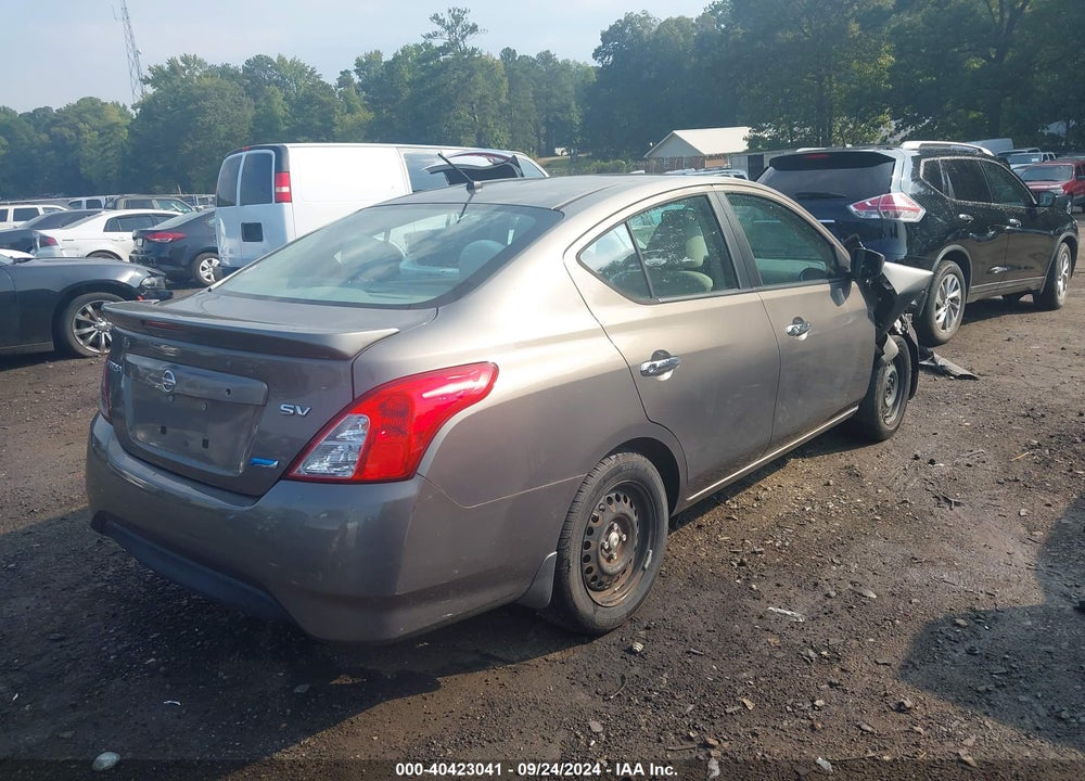 2015 NISSAN VERSA 1.6 SV VIN: 3N1CN7AP8FL860228