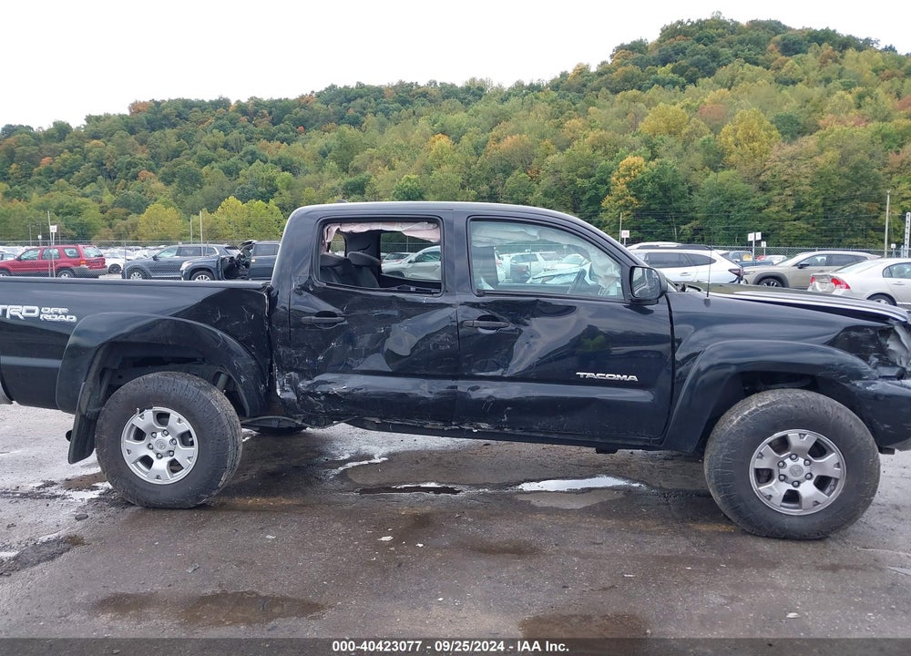2015 TOYOTA TACOMA BASE V6 VIN: 5TFLU4EN7FX121718