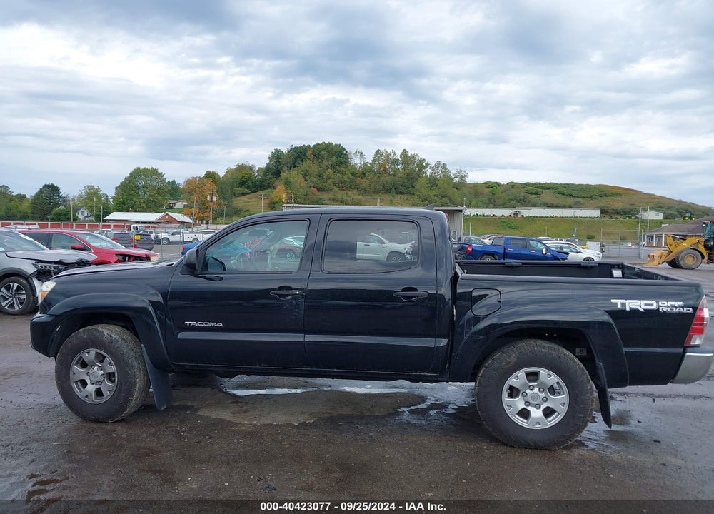 2015 TOYOTA TACOMA BASE V6 VIN: 5TFLU4EN7FX121718