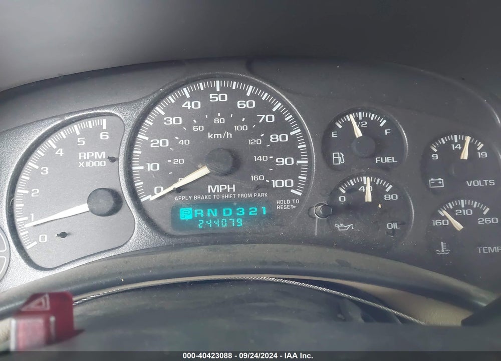 2002 GMC YUKON XL 1500 SLT VIN: 1GKFK16Z82J105600