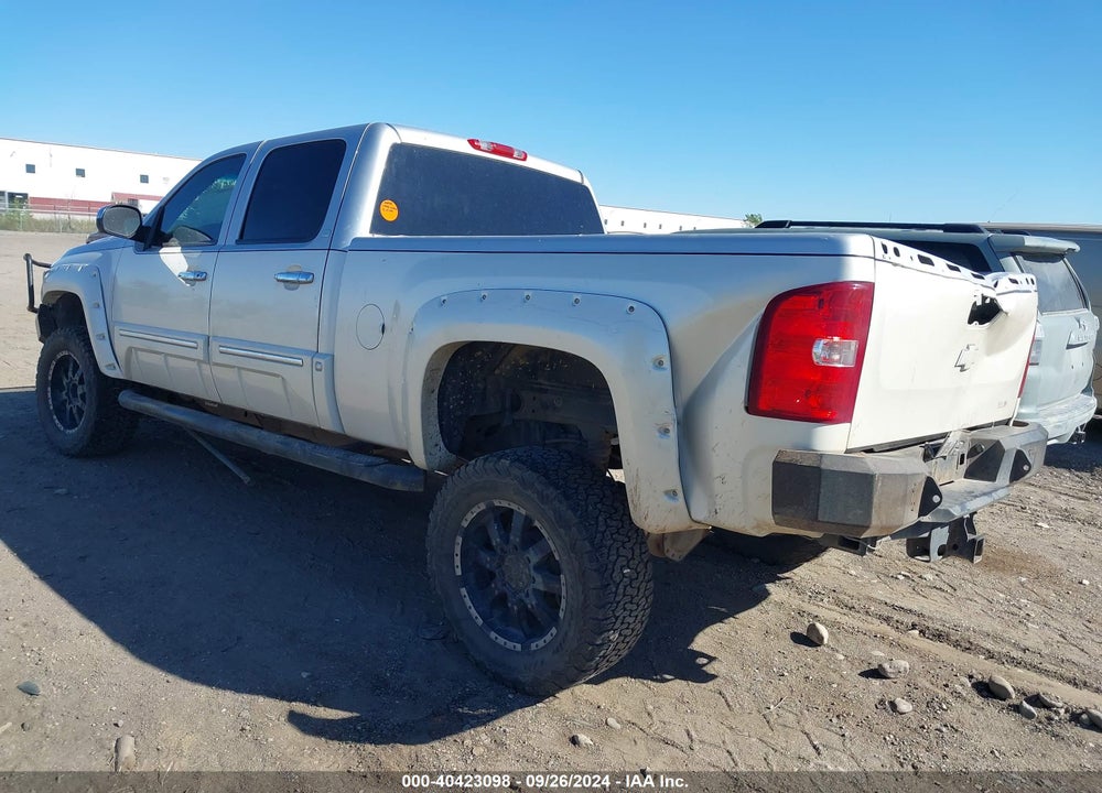 2013 CHEVROLET SILVERADO 2500HD LT VIN: 1GC1KXE84DF197389