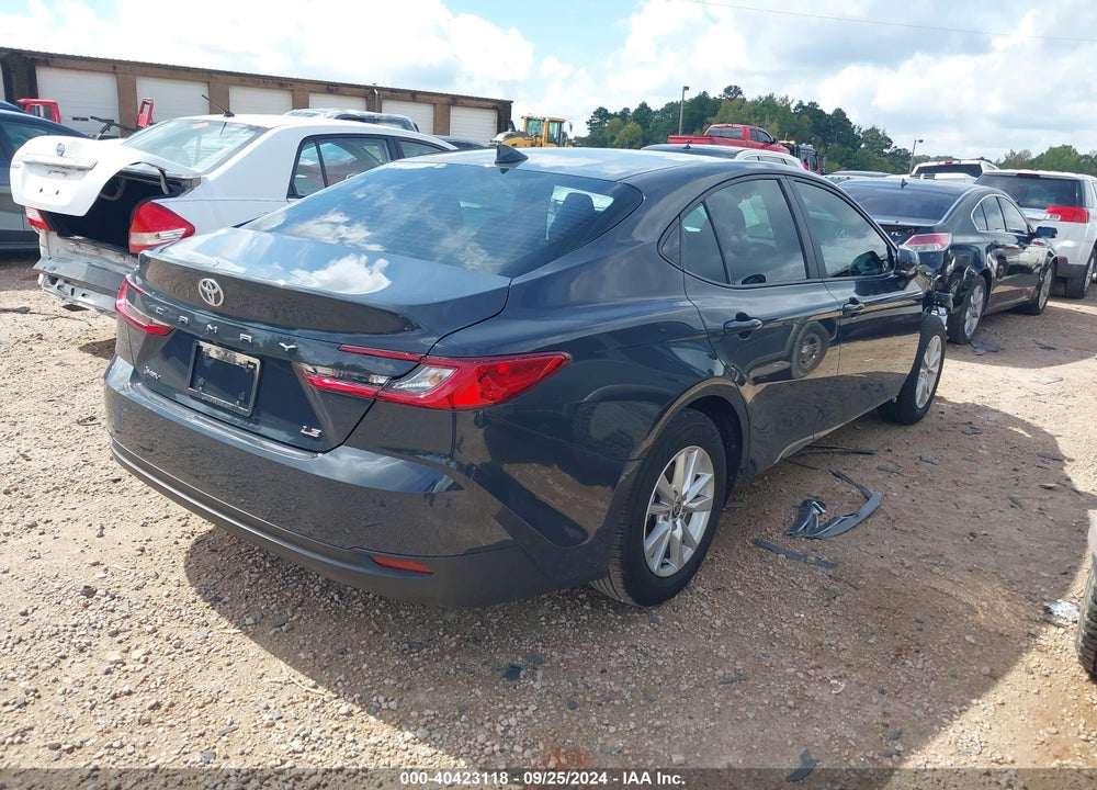 2025 TOYOTA CAMRY LE VIN: 4T1DAACK7SU527851