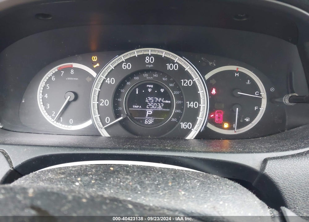 2015 HONDA ACCORD EX-L VIN: 1HGCR2F83FA056241