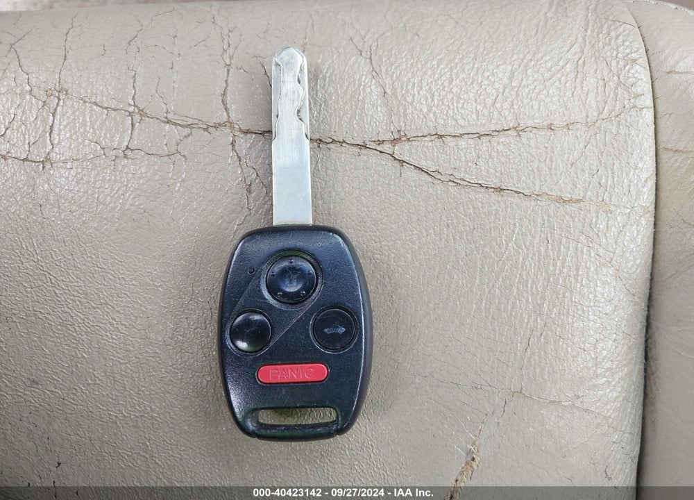 2005 HONDA ACCORD 3.0 EX VIN: 1HGCM66515A063957