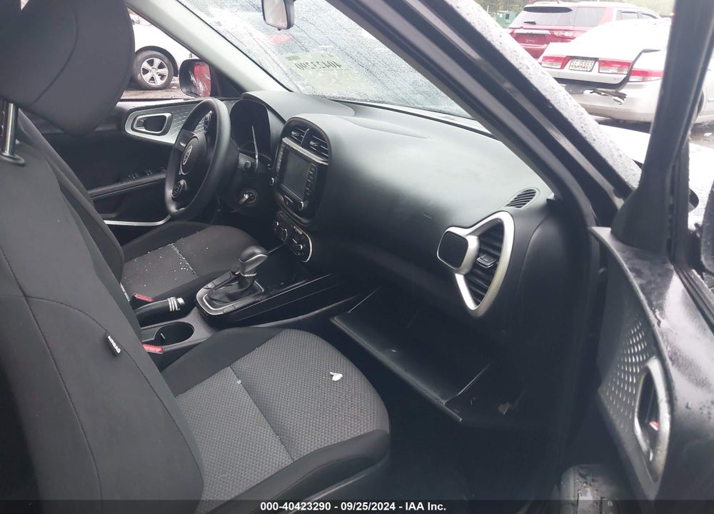 2020 KIA SOUL LX VIN: KNDJ23AU8L7725262