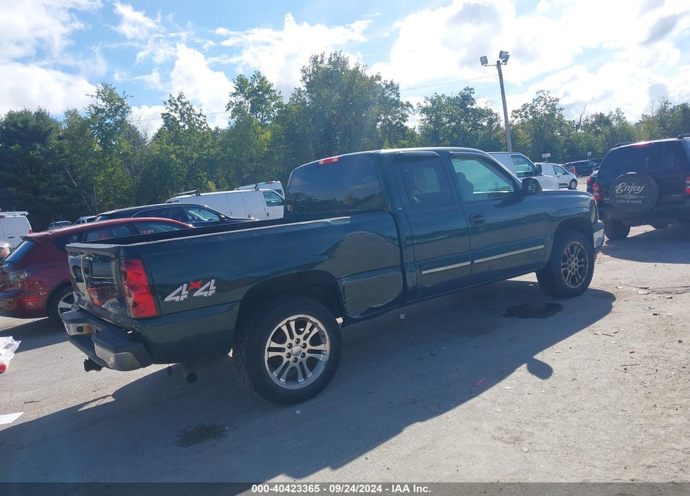 2005 CHEVROLET SILVERADO 1500 LS VIN: 2GCEK19B651357981