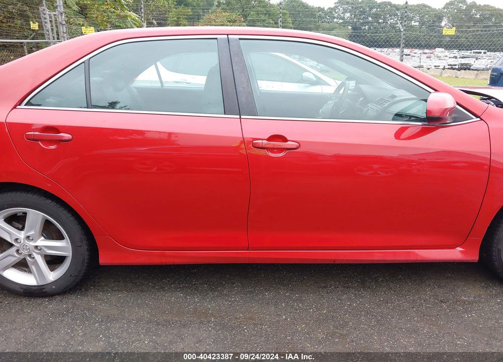 2013 TOYOTA CAMRY SE VIN: 4T1BF1FK2DU697655