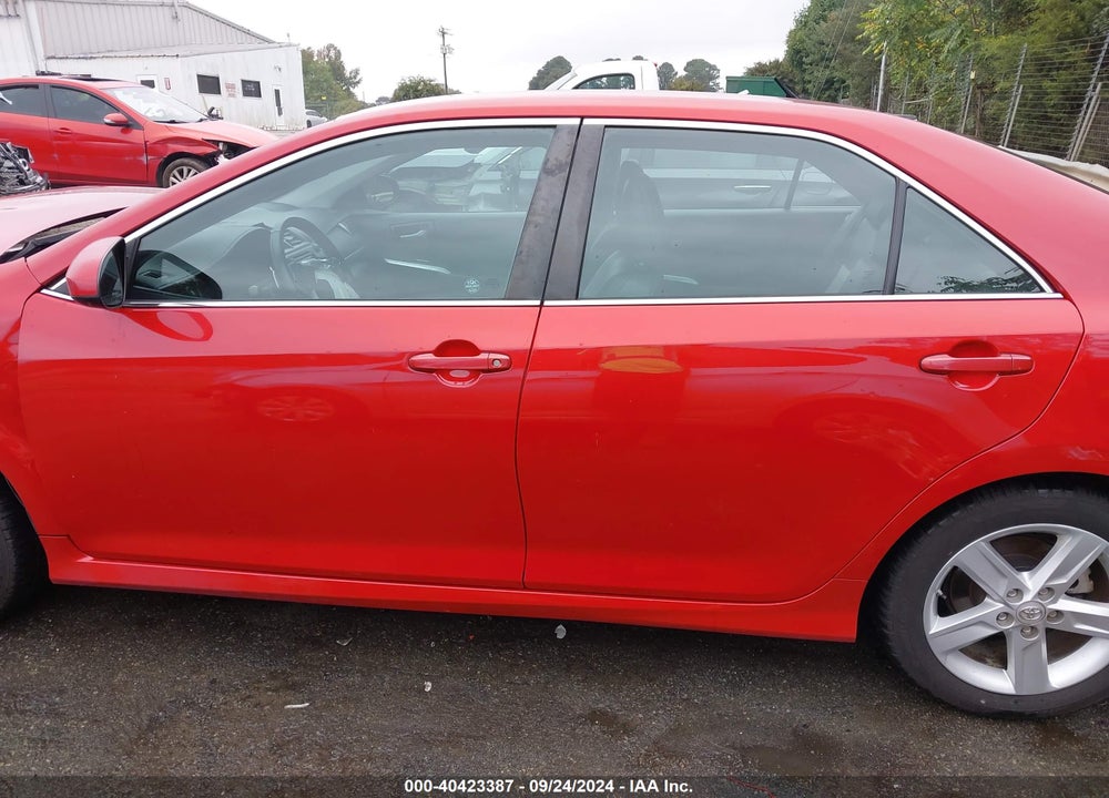 2013 TOYOTA CAMRY SE VIN: 4T1BF1FK2DU697655