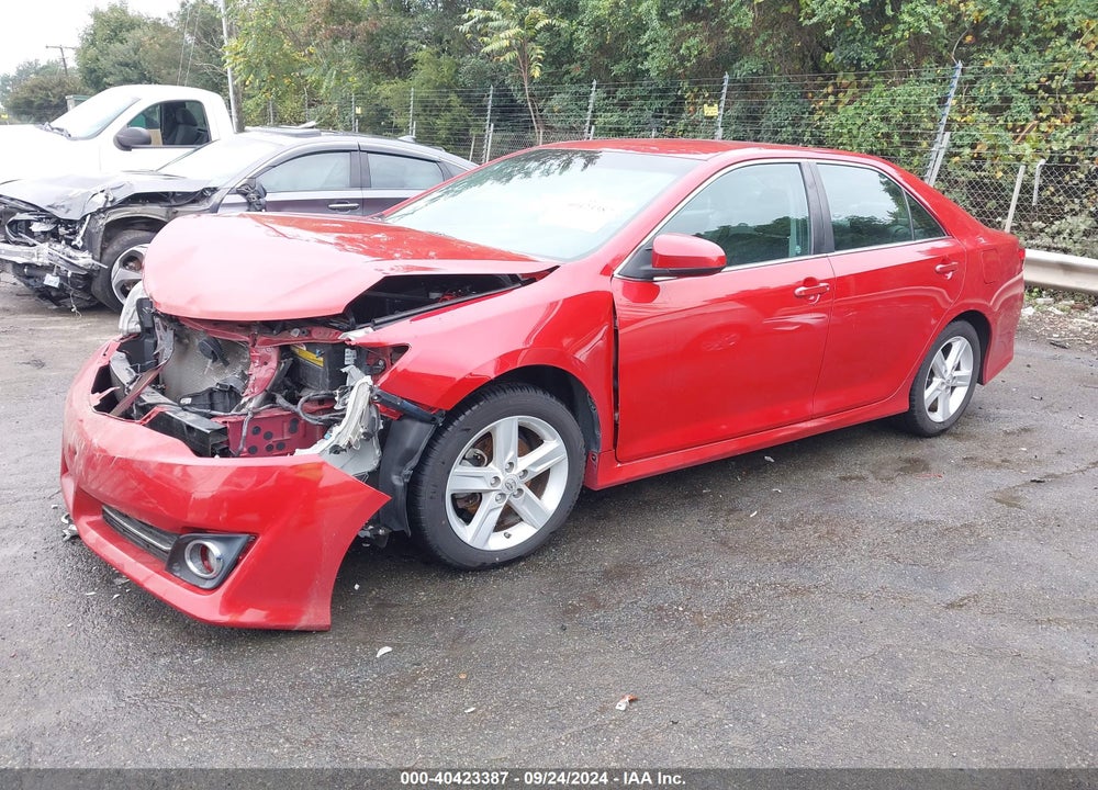 2013 TOYOTA CAMRY SE VIN: 4T1BF1FK2DU697655