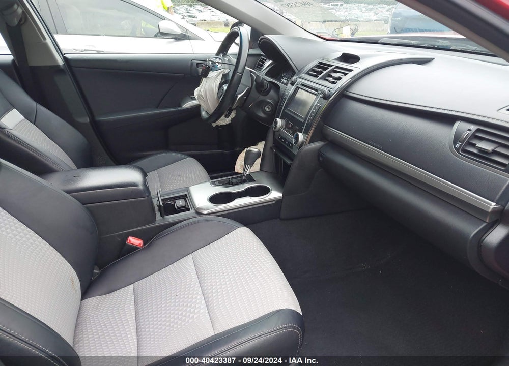2013 TOYOTA CAMRY SE VIN: 4T1BF1FK2DU697655