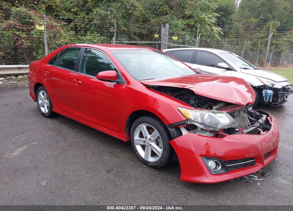 2013 TOYOTA CAMRY SE VIN: 4T1BF1FK2DU697655