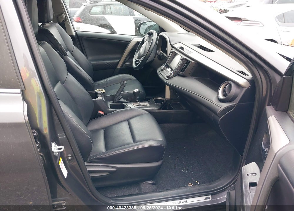 2017 TOYOTA RAV4 PLATINUM VIN: 2T3DFREV3HW544542