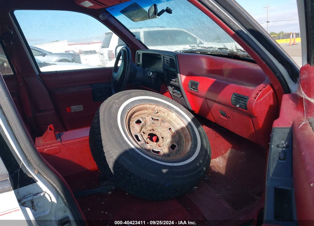 1992 FORD EXPLORER VIN: 1FMDU34XXNUB22391
