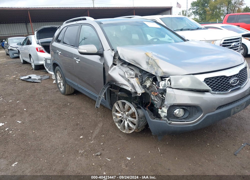 2011 KIA SORENTO EX V6 VIN: 5XYKUDA21BG060774